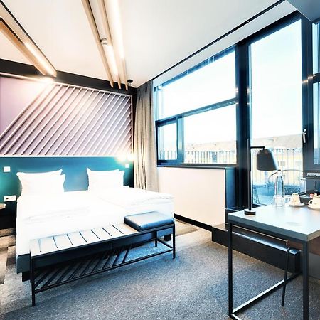 B&B Hotel Muenchen-Moosach Dış mekan fotoğraf