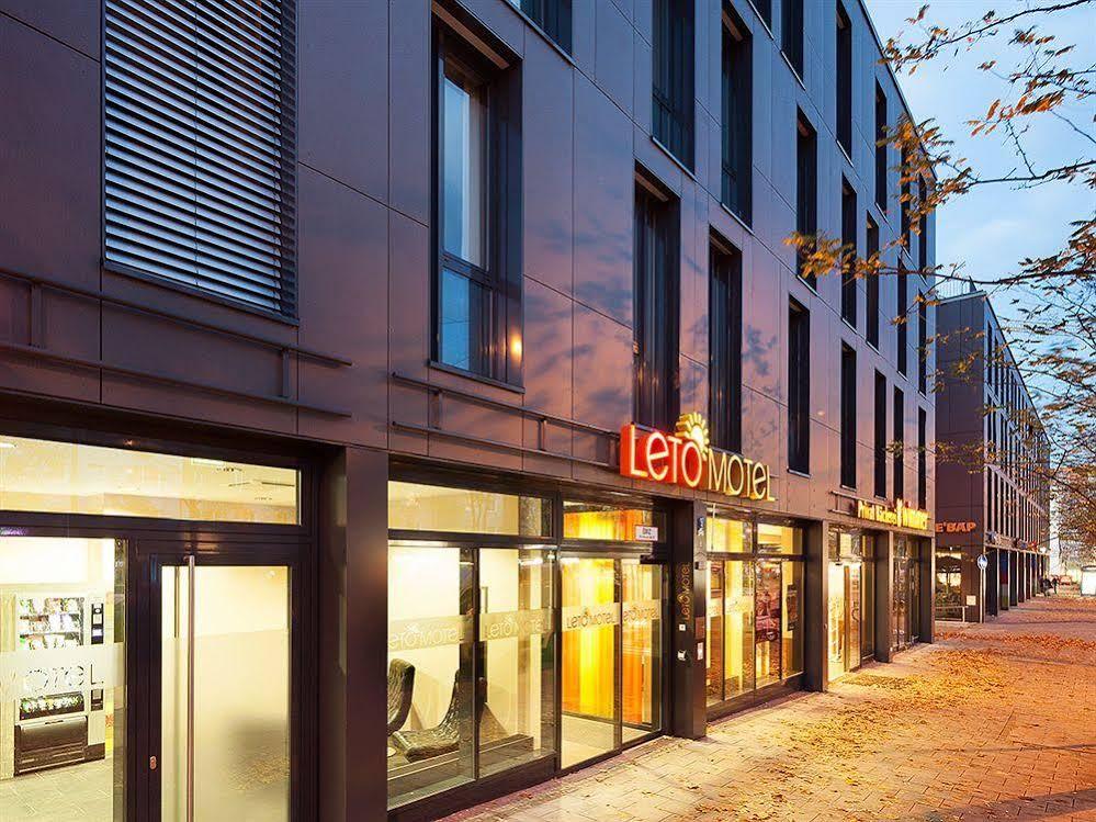 B&B Hotel Muenchen-Moosach Dış mekan fotoğraf