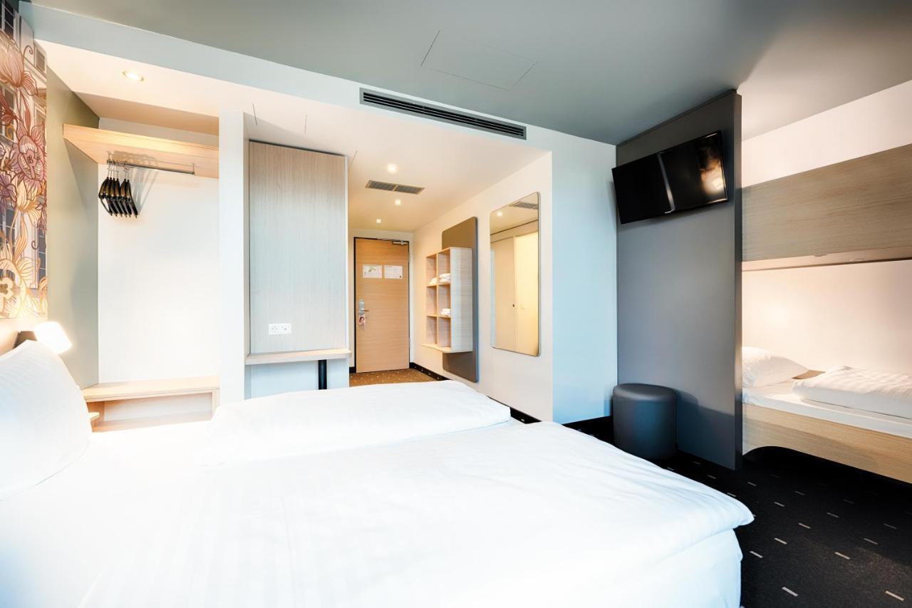 B&B Hotel Muenchen-Moosach Dış mekan fotoğraf