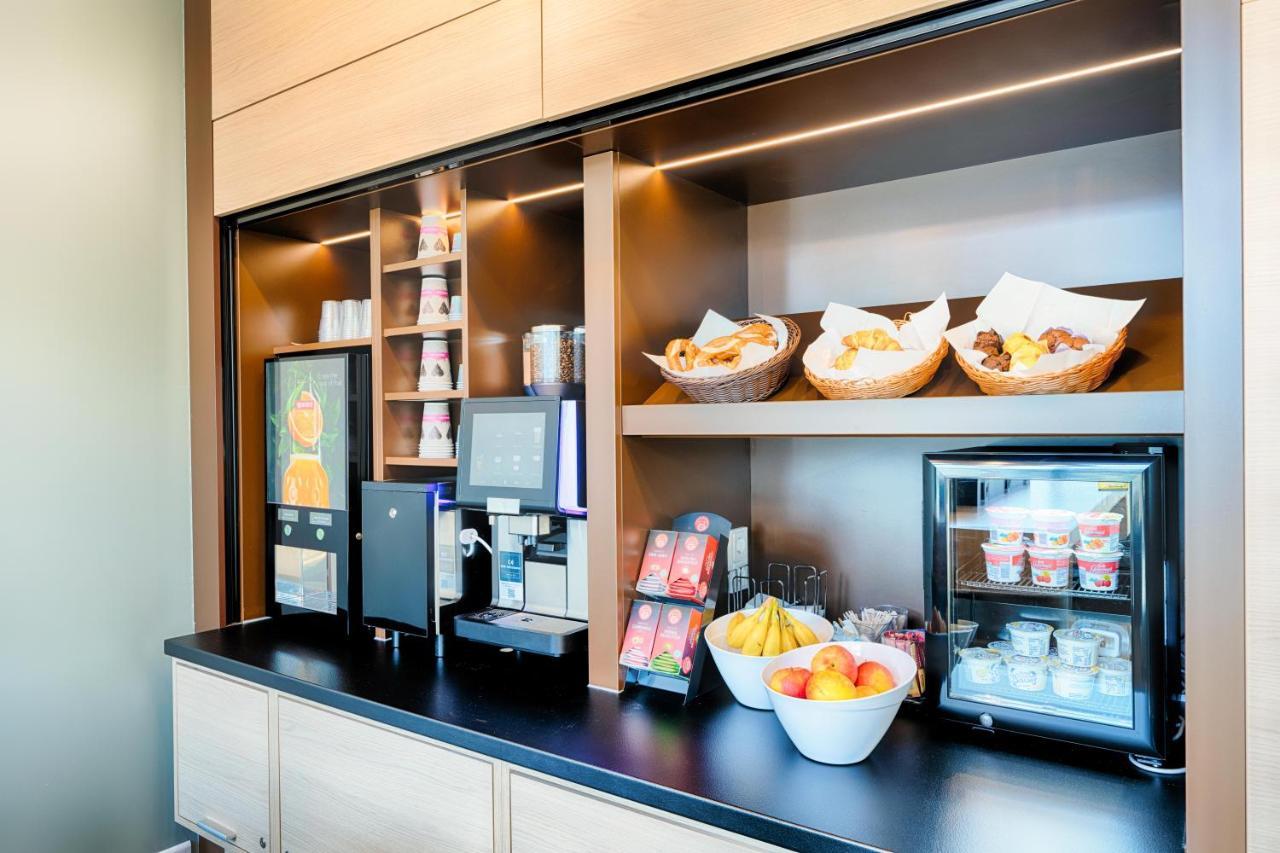 B&B Hotel Muenchen-Moosach Dış mekan fotoğraf