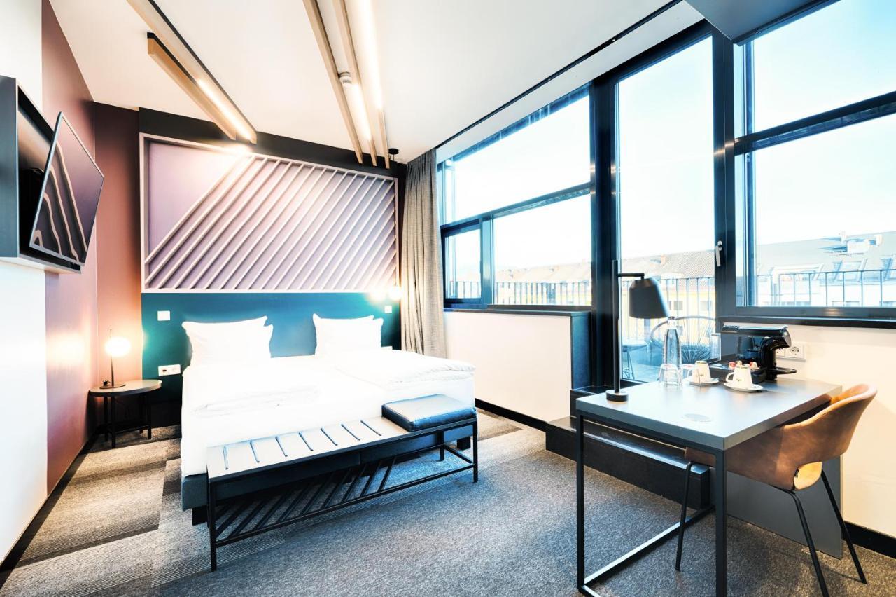 B&B Hotel Muenchen-Moosach Dış mekan fotoğraf