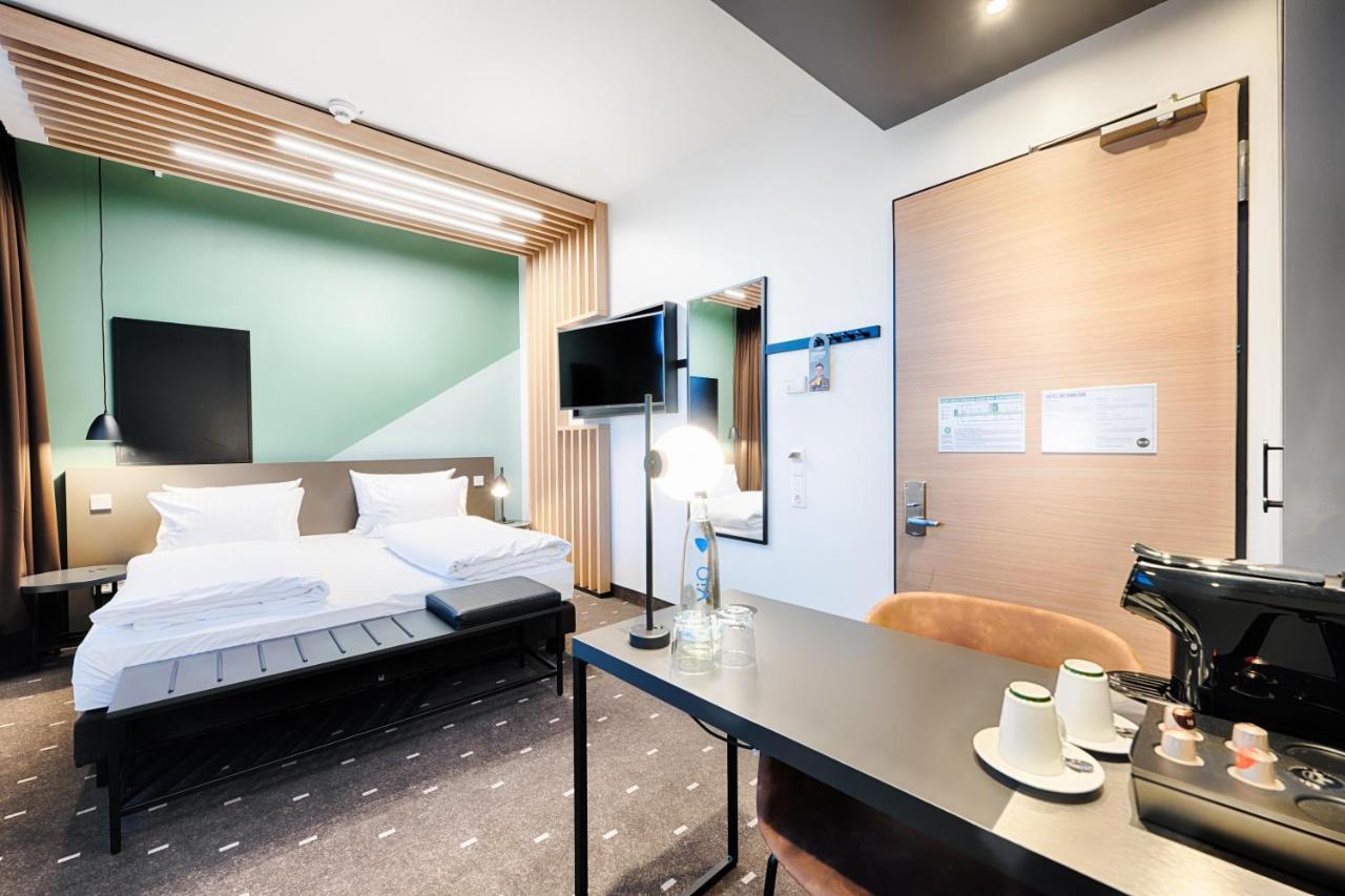 B&B Hotel Muenchen-Moosach Dış mekan fotoğraf