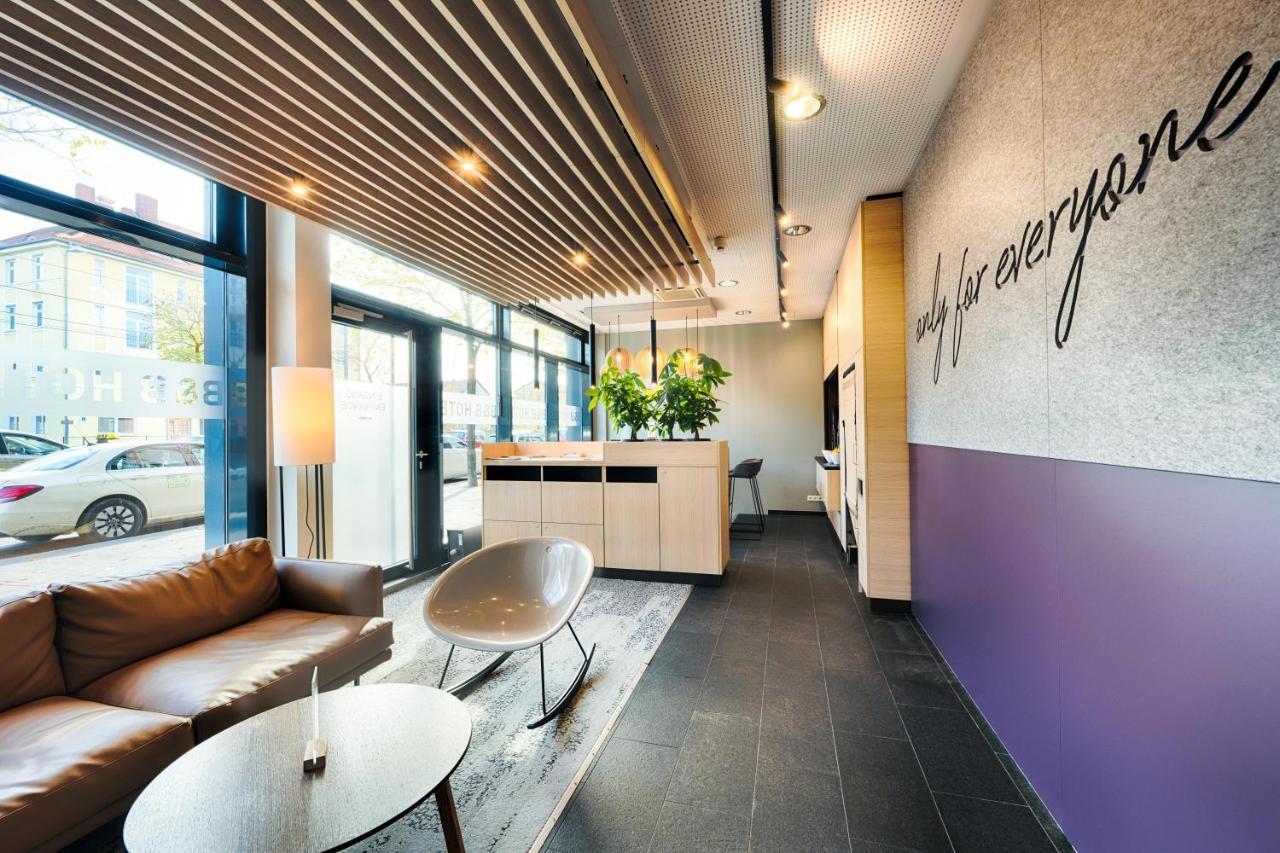 B&B Hotel Muenchen-Moosach Dış mekan fotoğraf